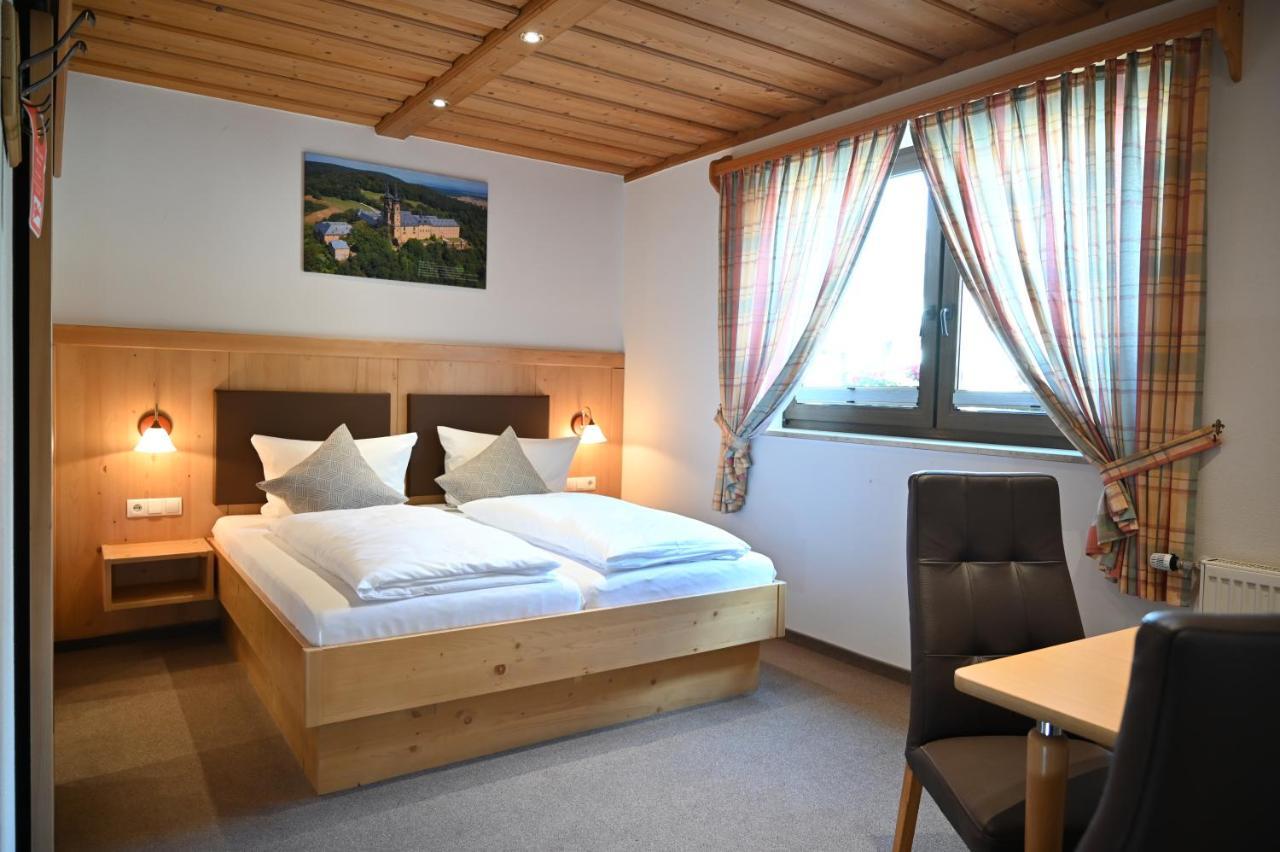 Landgasthof Zur Scheune Bad Staffelstein Buitenkant foto
